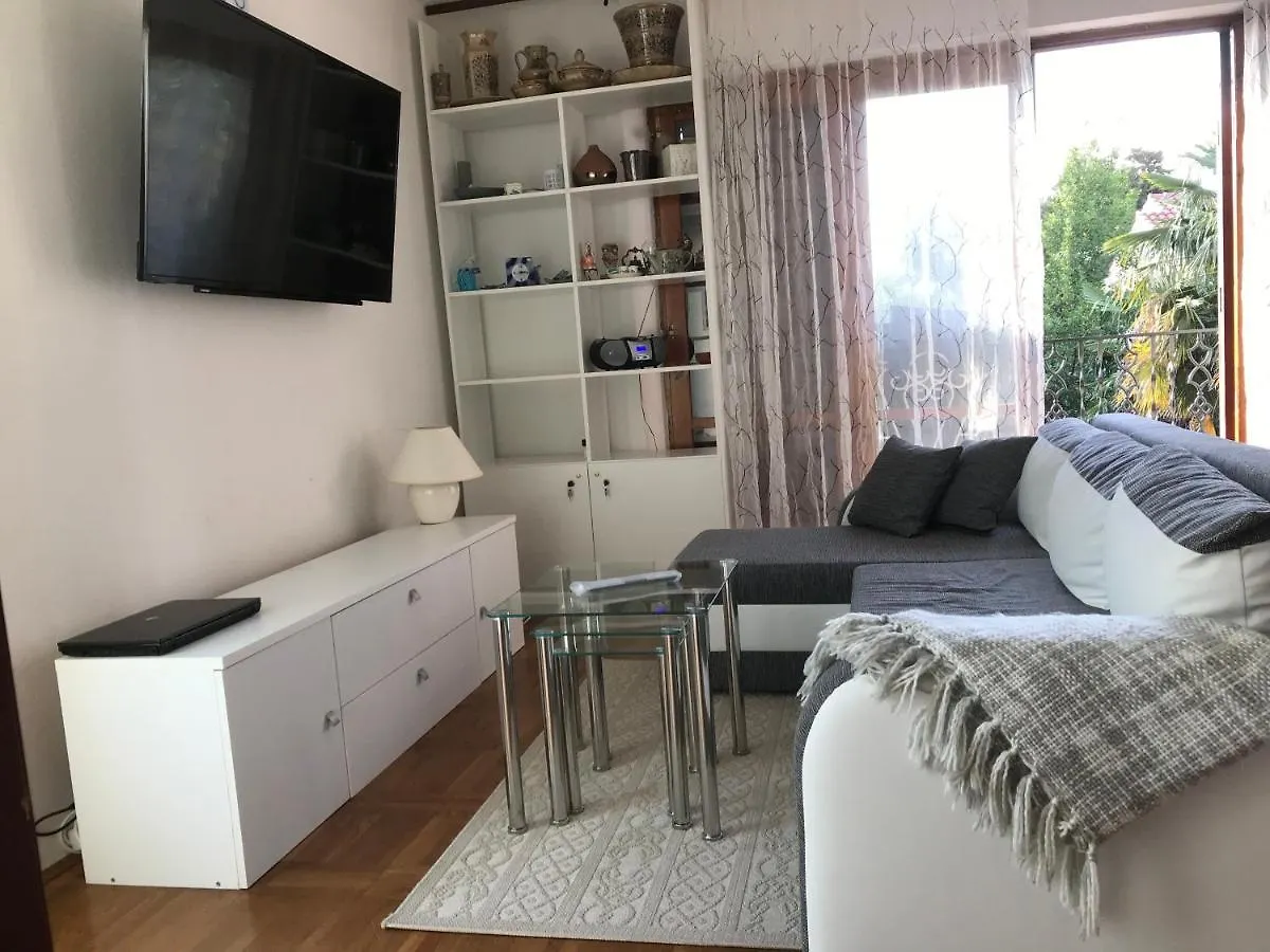 Apartment Aquamarin, Blizu Mora S Pogledom Na More, Za Do 6 Osoba Malinska