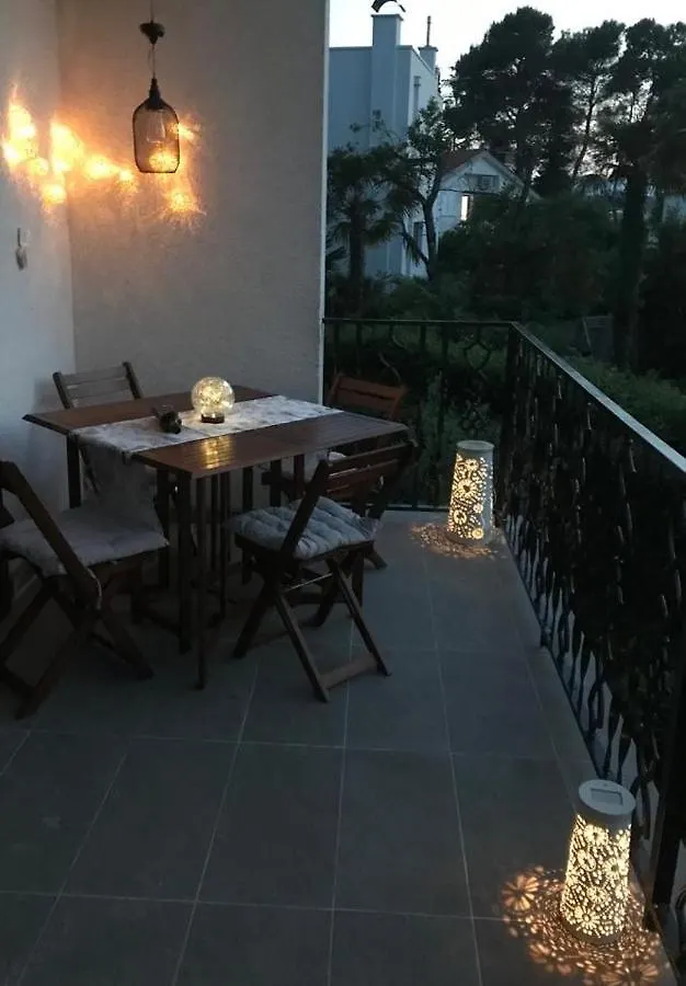 Apartment Aquamarin, Blizu Mora S Pogledom Na More, Za Do 6 Osoba Malinska Croatia