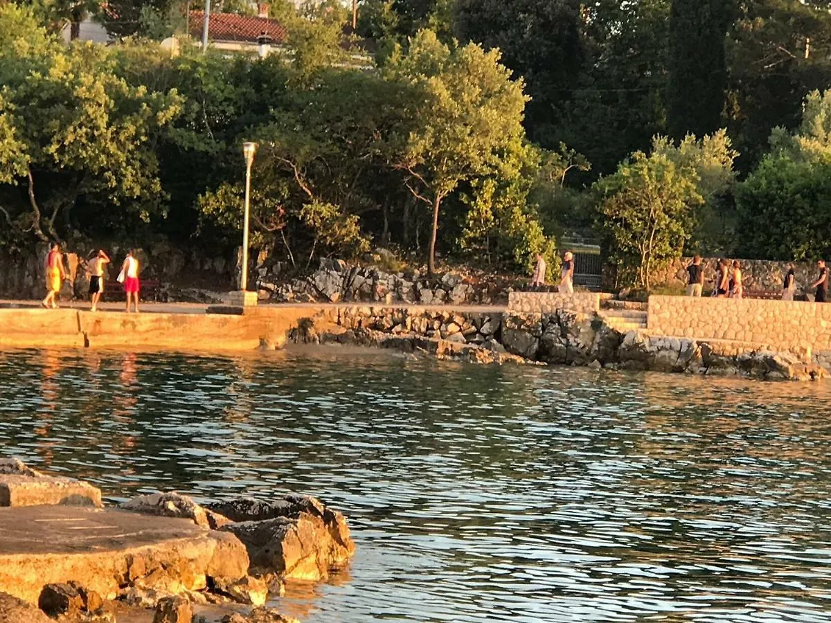 Apartment Aquamarin, Blizu Mora S Pogledom Na More, Za Do 6 Osoba Malinska Croatia