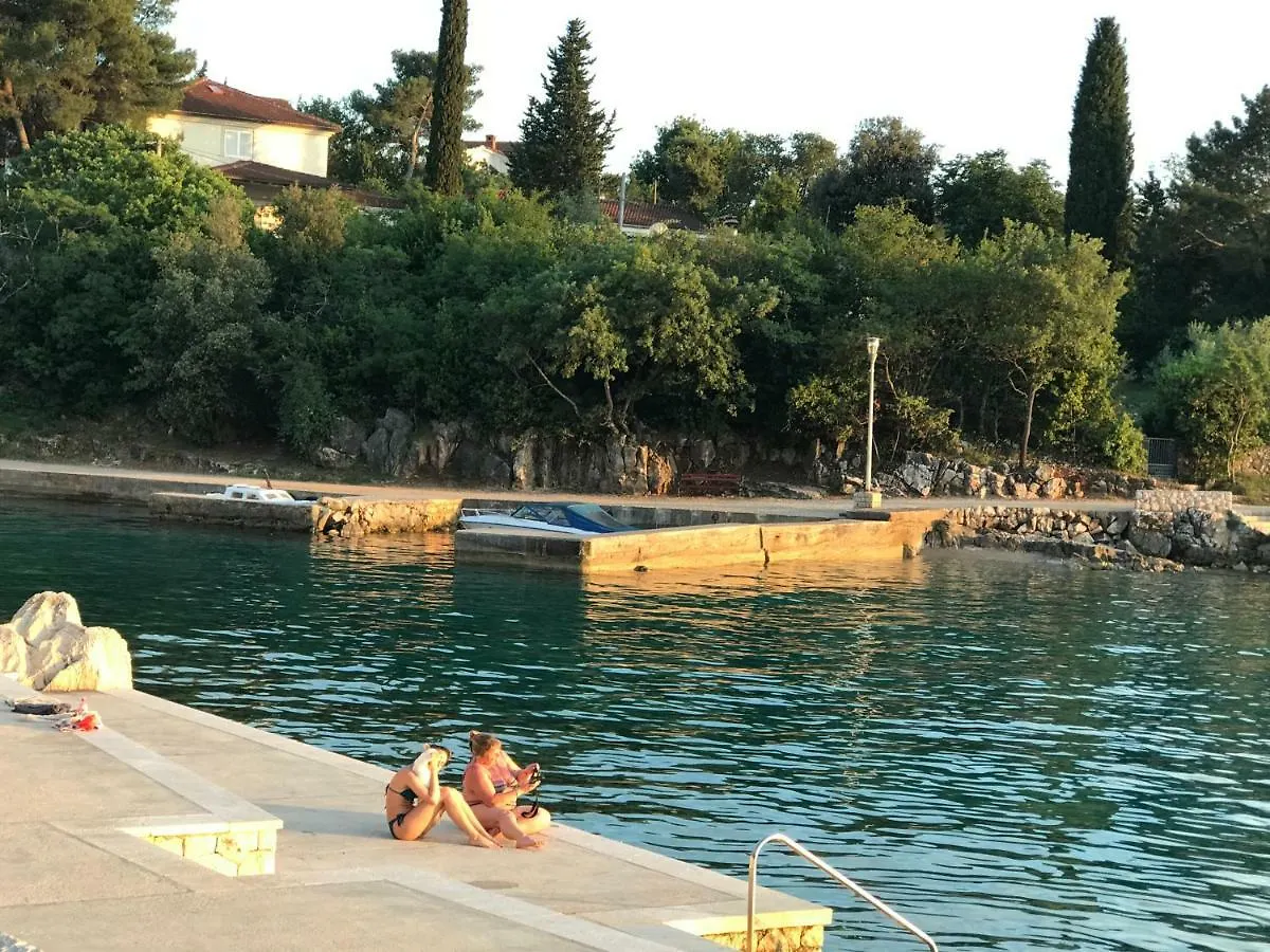 Apartment Aquamarin, Blizu Mora S Pogledom Na More, Za Do 6 Osoba Malinska 0*,  Croatia