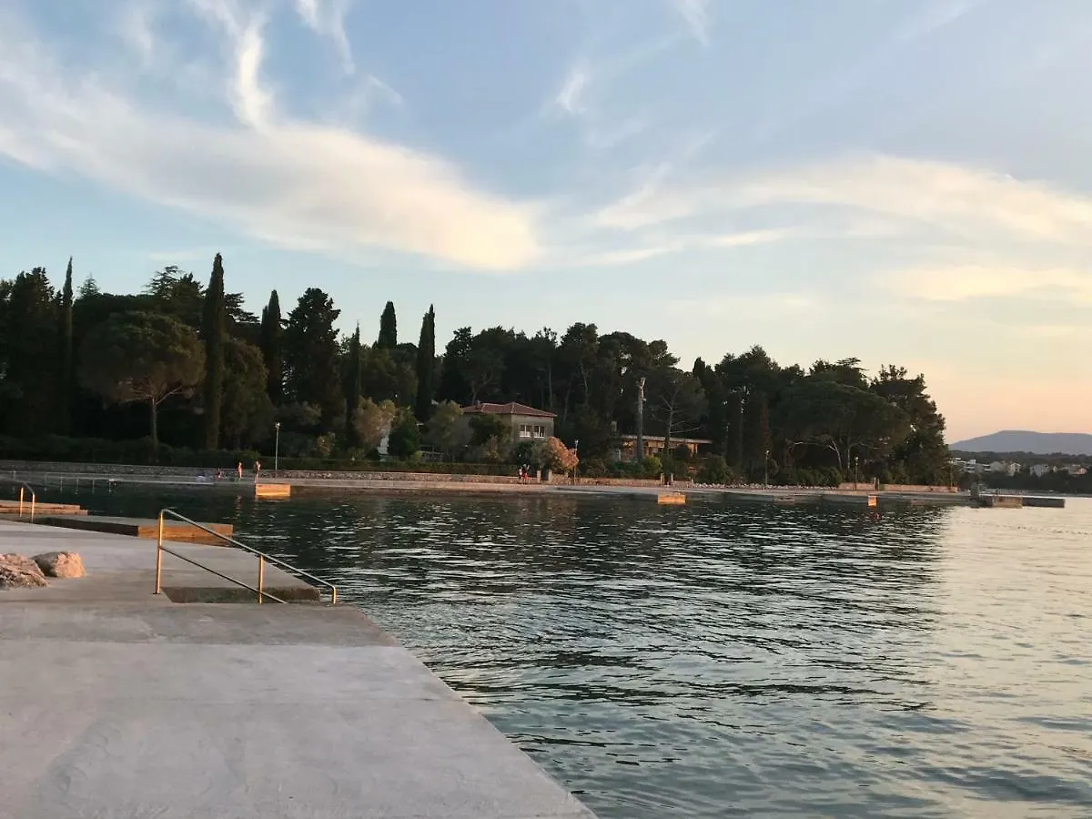 Apartment Aquamarin, Blizu Mora S Pogledom Na More, Za Do 6 Osoba Malinska 0*,  Croatia