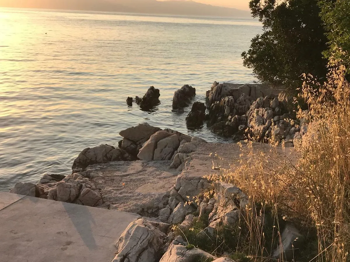 Apartment Aquamarin, Blizu Mora S Pogledom Na More, Za Do 6 Osoba Malinska