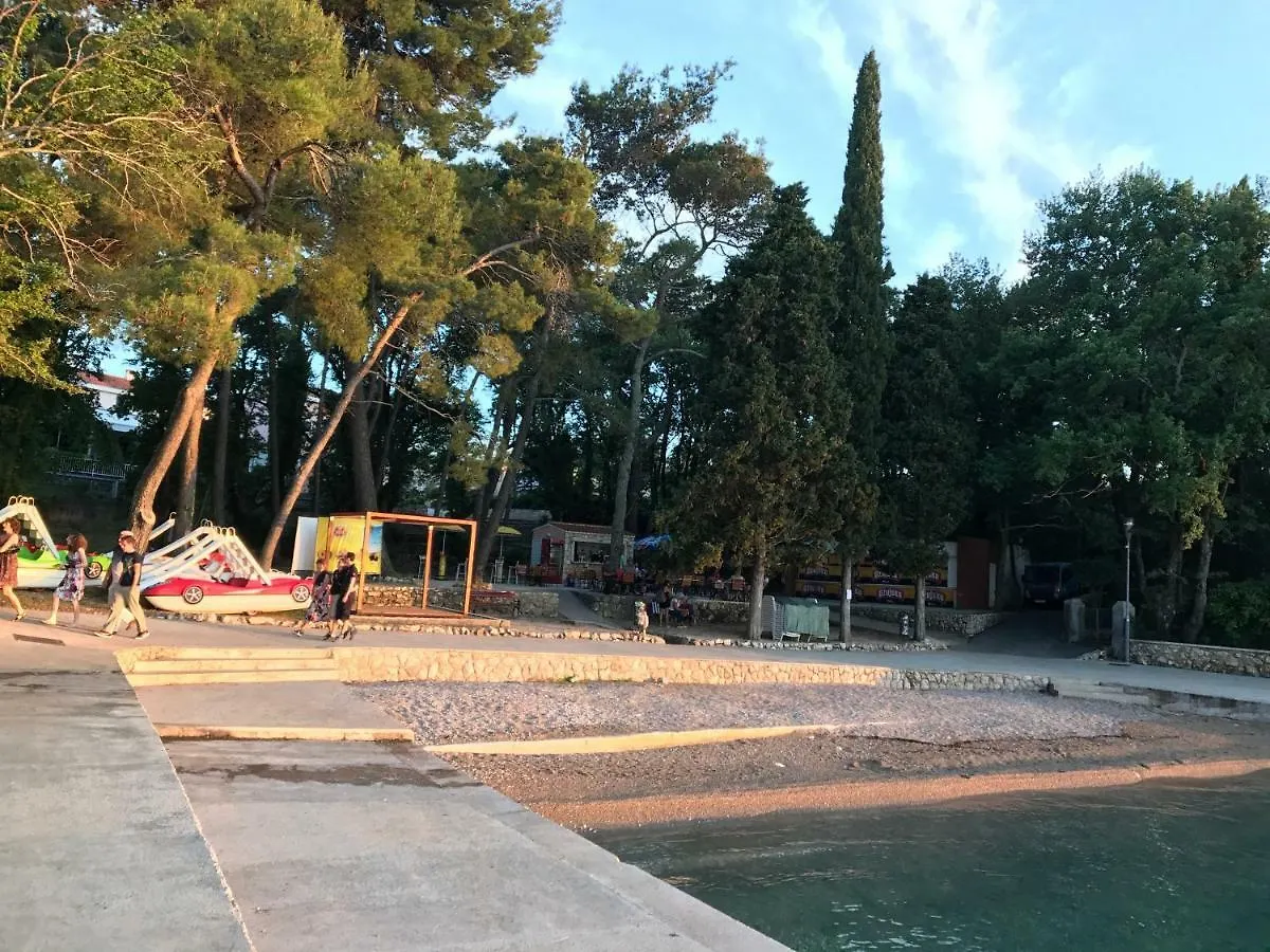 Apartment Aquamarin, Blizu Mora S Pogledom Na More, Za Do 6 Osoba Malinska